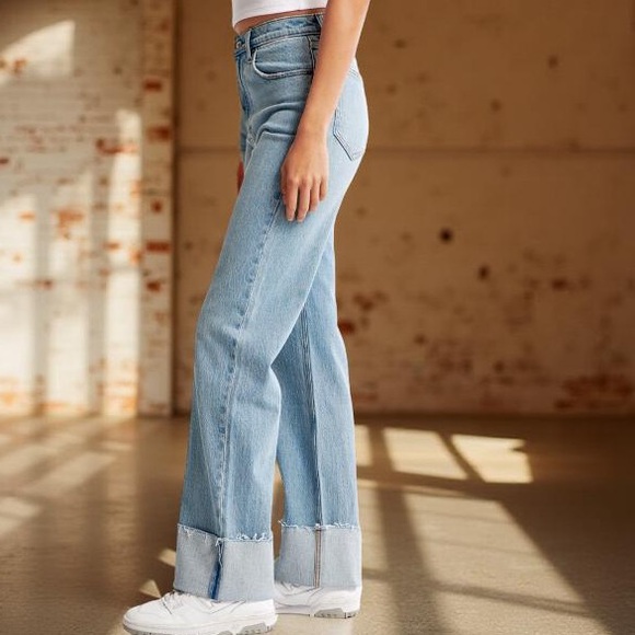 New Abercrombie &Fitch Women’s High Rise 90’s Straight Leg Cuffed Ankle Jeans 27 - Picture 2 of 10